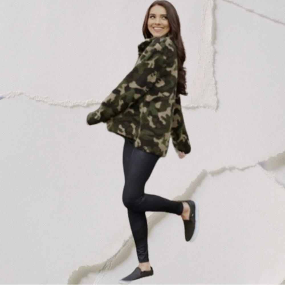 Army Sherpa hoodie, zip up jacket